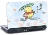laptop skin med peterplys i regnvejr