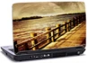 laptop skin med gammel tr&Atilde;&brvbar; bro