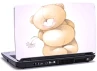 Brun bamse med armene bag ryggen og en hvid baggrund Brun bamse med armene bag ryggen og en hvid baggrund