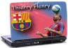 Thierry Henry FCB fodboldspiller rød og blå baggrund Thierry Henry FCB fodboldspiller rød og blå baggrund