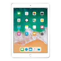 Apple iPad 6 32GB WiFi (S&oslash;lv) - 2018 - Grade B