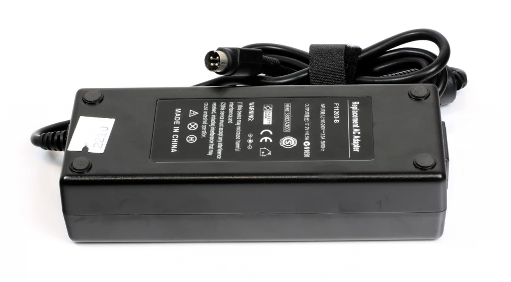 EPS 112W 17.2V 6.5A strømforsyning - Kompatibel med 4pin stick | Hurtig levering & Prisgaranti EPS 112W 17.2V 6.5A strømforsyning med 4pin stick - Kompatibel