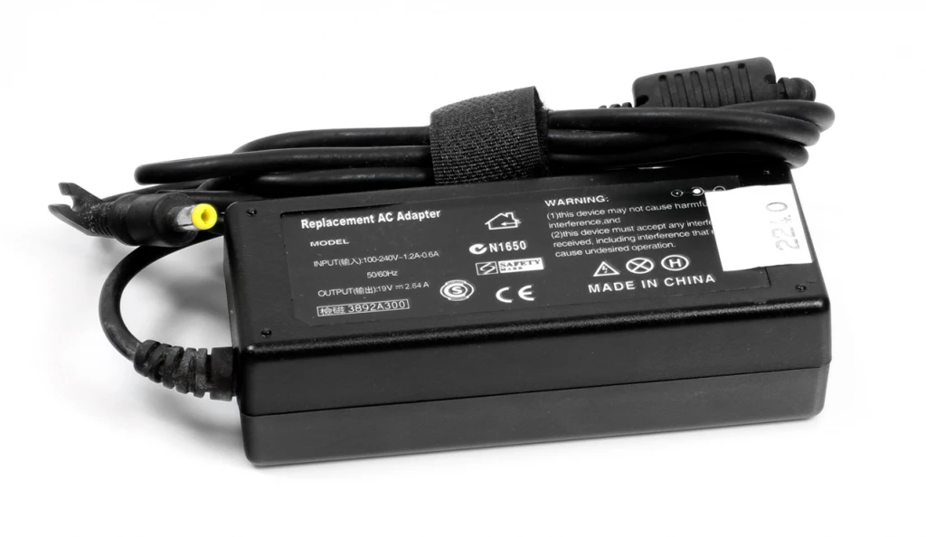 DELTA 50W 19V 2.64A Strømforsyning | Hurtig Levering & Prisgaranti DELTA 50W 19V 2.64A strømforsyning med 4.7mm x 1.7mm stik - Kompatibel